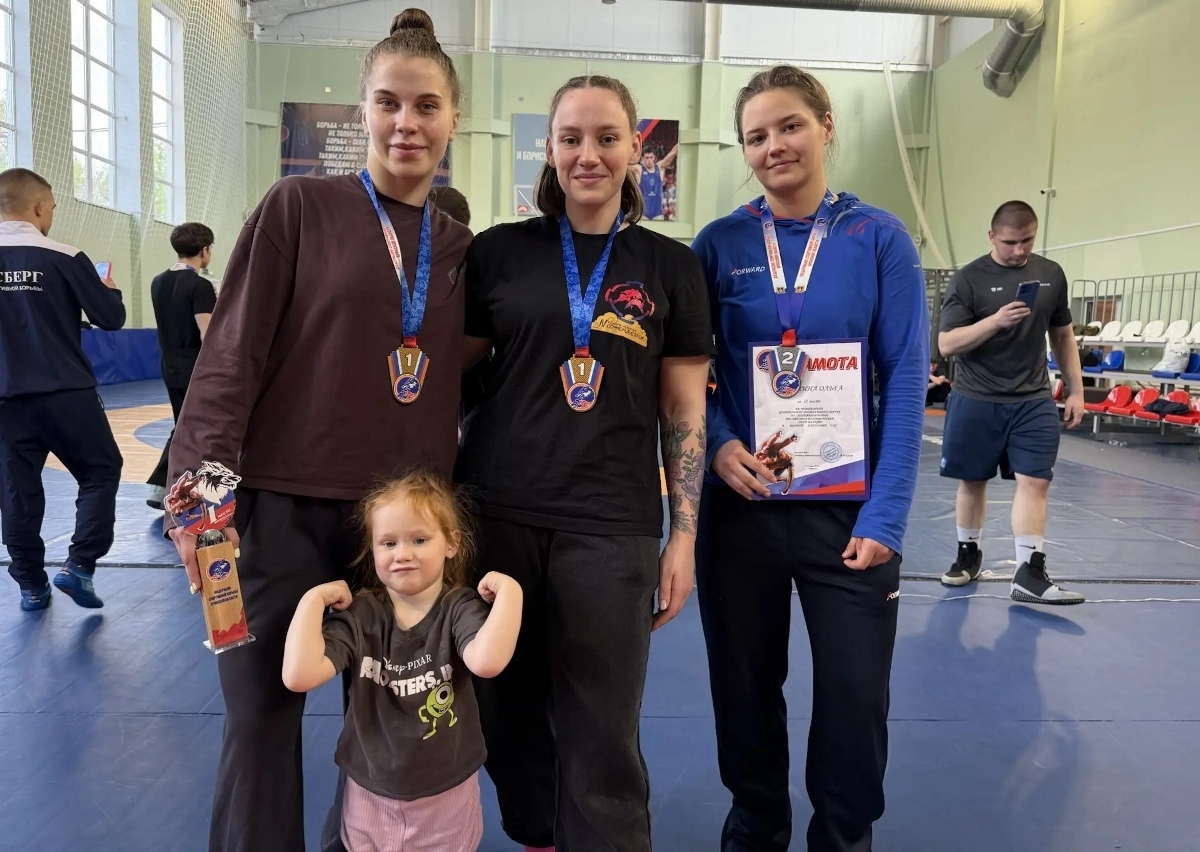 Тверские девушки-борцы положили ЦФО на лопатки 🥇🥇🥇🥇🥈